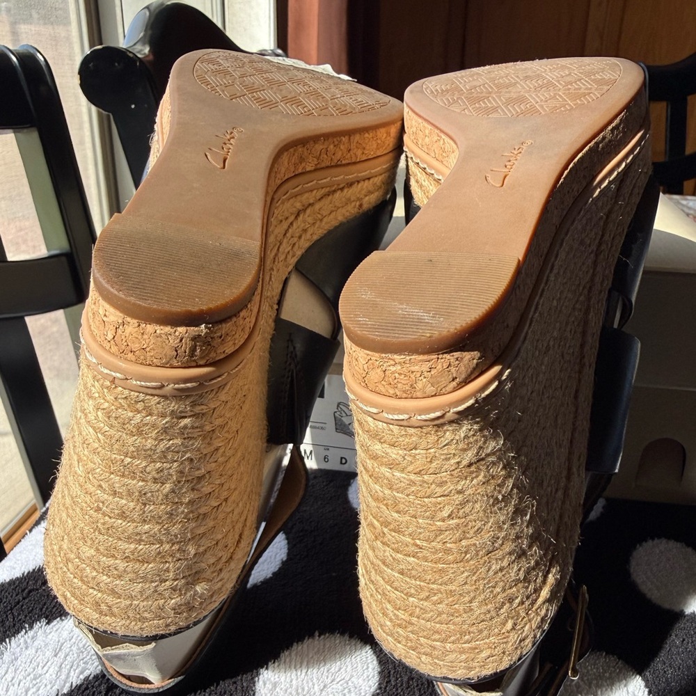 Clarks Black Leather Wedge Sandals - Picture 8 of 8